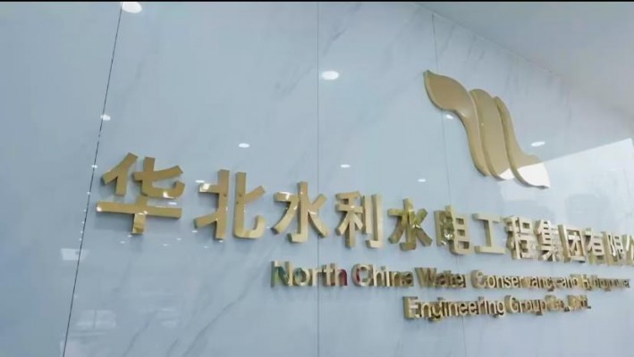 “绘·她的实力”—— 油画创作沙龙活动